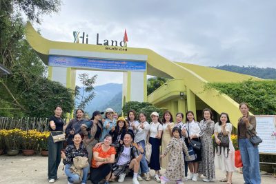 Ngày 8/3 Công đoàn cơ sở trường TH xã Bình Thuận tổ chức hoạt động ngoại khóa