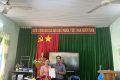 Trao quyết định bổ sung chi ủy viên chi bộ trường TH xã Bình Thuận